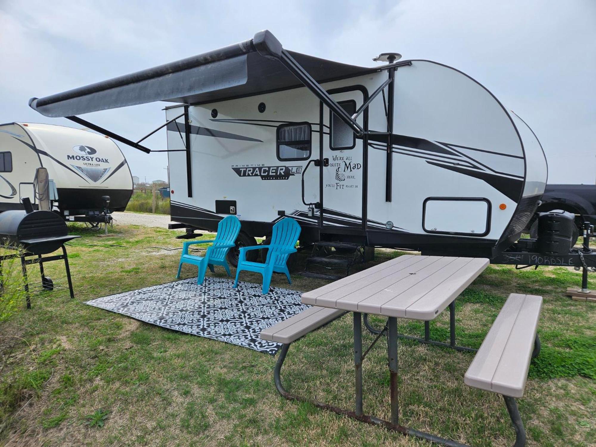 Hailey'S Beach-N-Bay Rv Resort Gilchrist Dış mekan fotoğraf