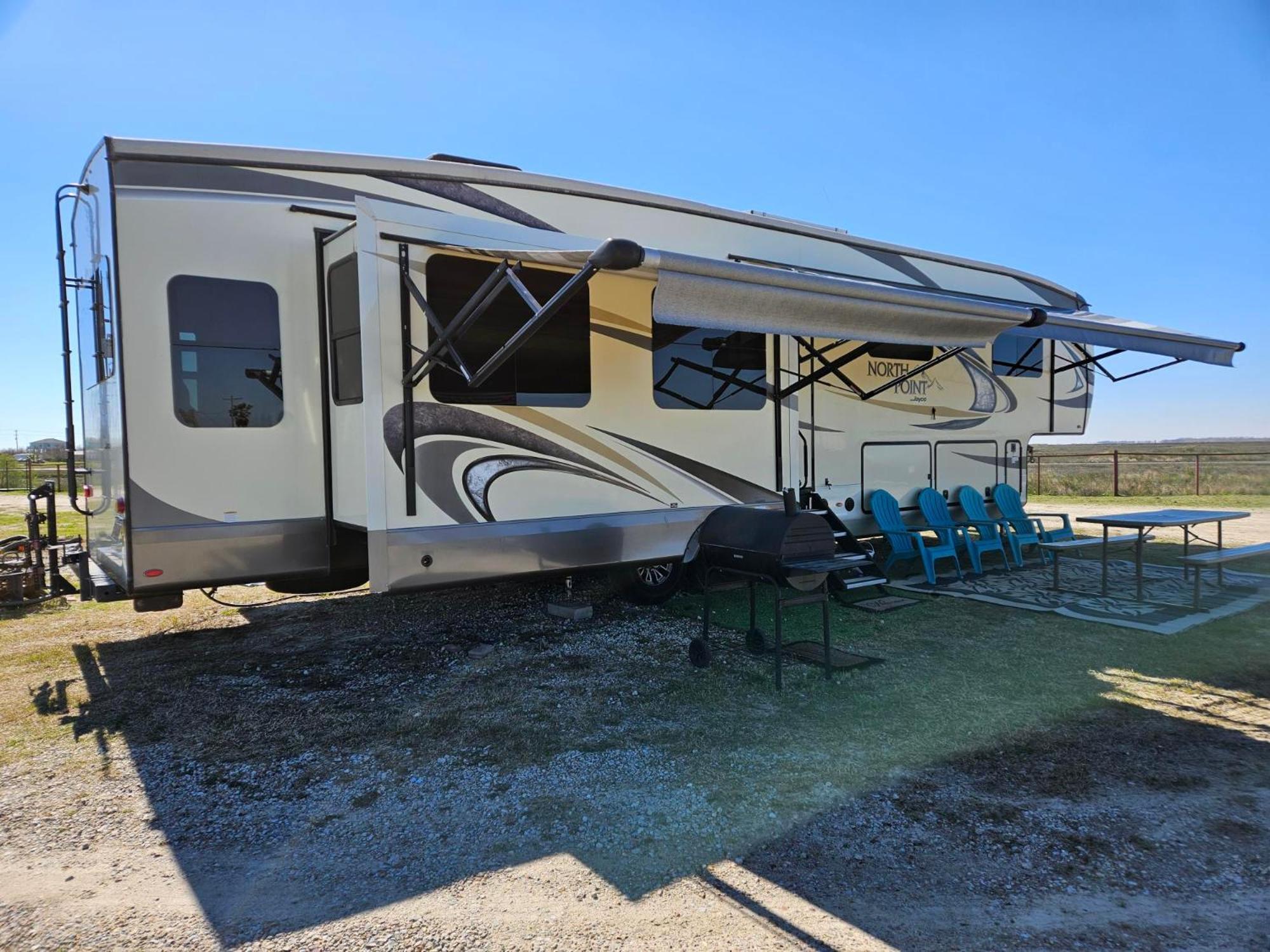 Hailey'S Beach-N-Bay Rv Resort Gilchrist Dış mekan fotoğraf