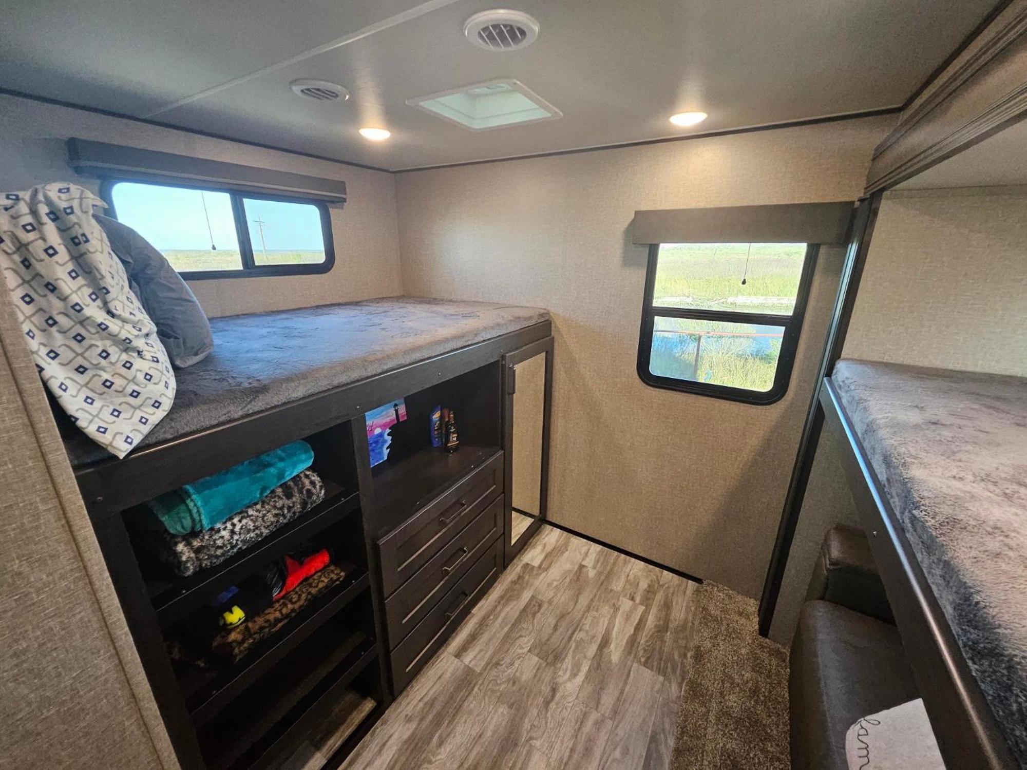 Hailey'S Beach-N-Bay Rv Resort Gilchrist Dış mekan fotoğraf