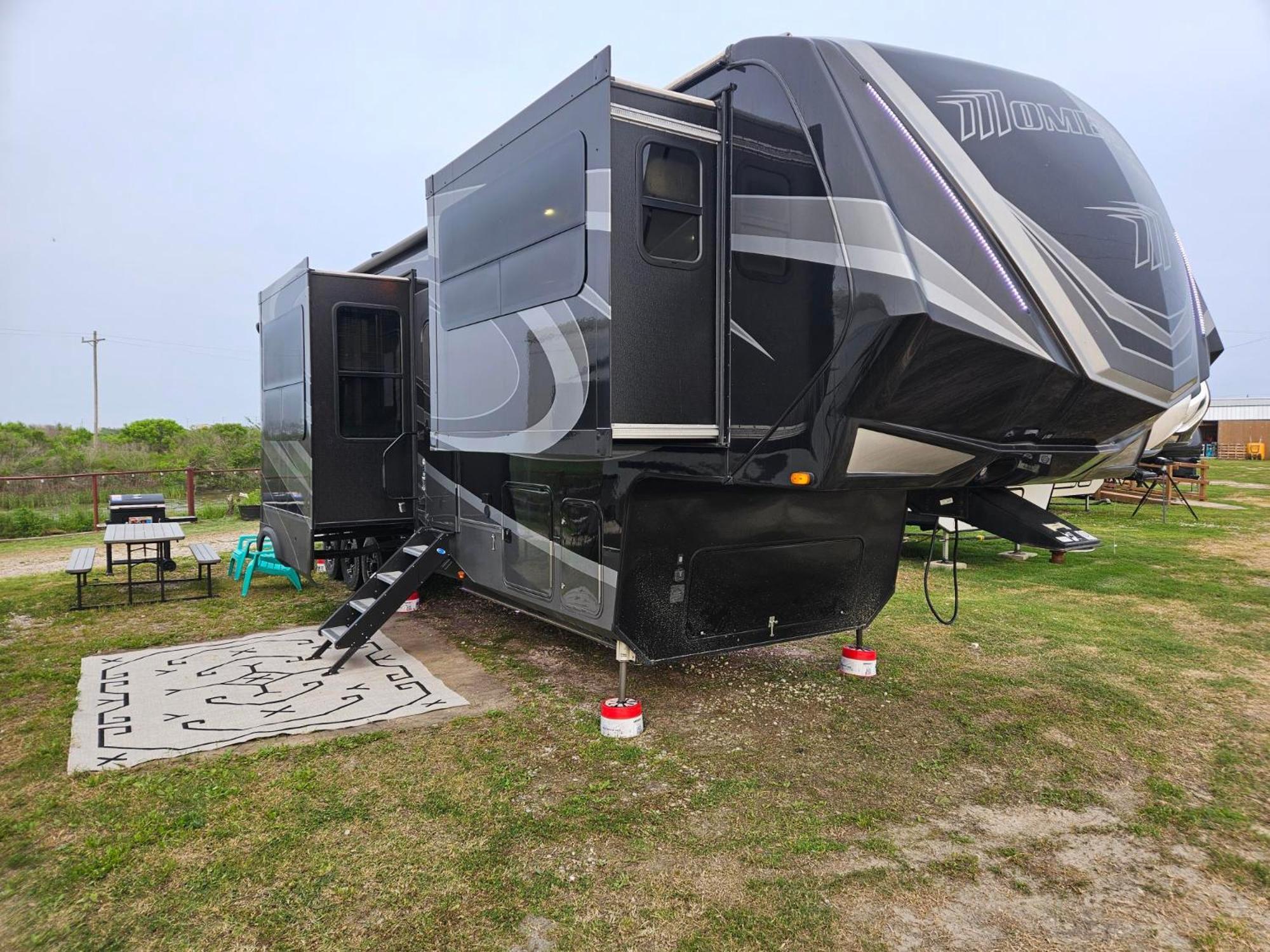 Hailey'S Beach-N-Bay Rv Resort Gilchrist Dış mekan fotoğraf