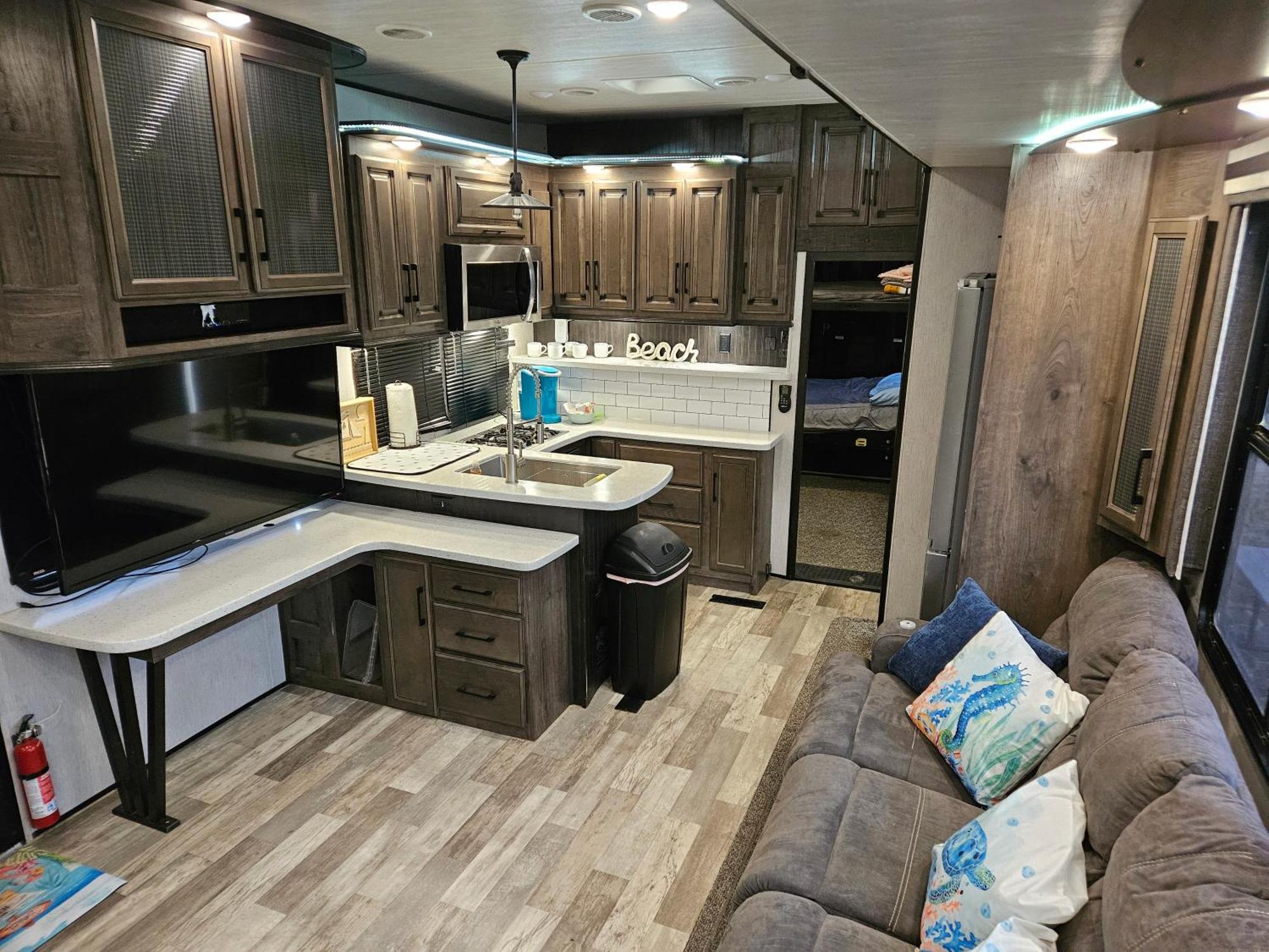 Hailey'S Beach-N-Bay Rv Resort Gilchrist Dış mekan fotoğraf