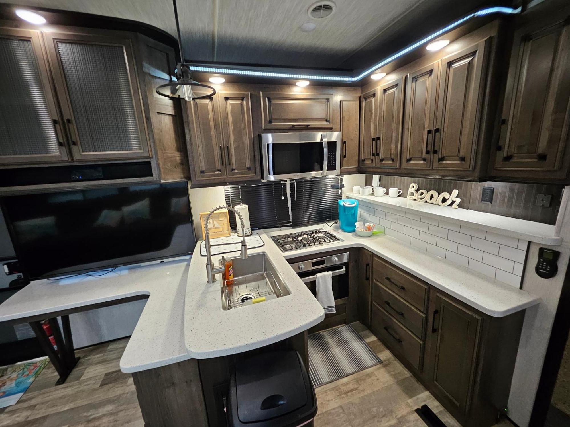 Hailey'S Beach-N-Bay Rv Resort Gilchrist Dış mekan fotoğraf