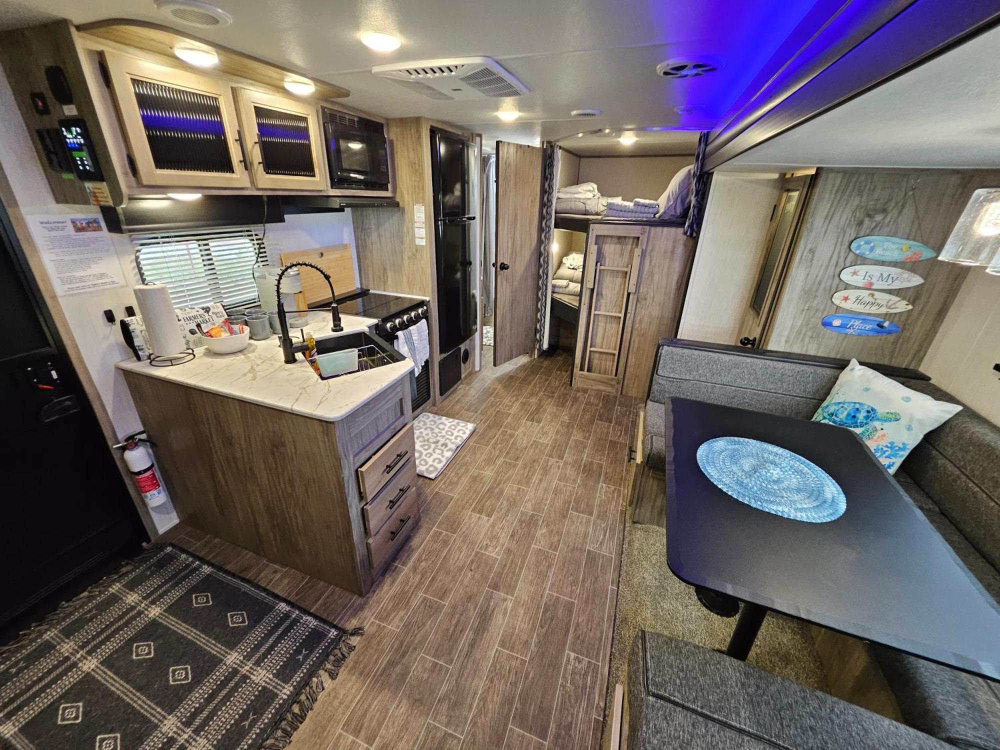 Hailey'S Beach-N-Bay Rv Resort Gilchrist Dış mekan fotoğraf